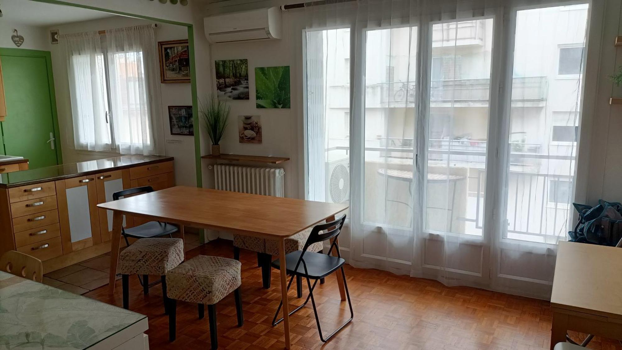 Charmant 3 Pieces 10 Min De Lyon Villeurbanne Exterior photo